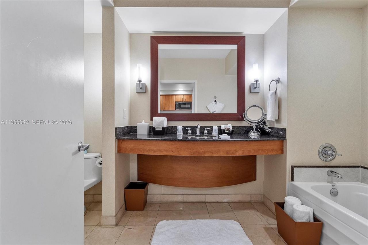 18001 Collins Ave, Unit 1817, Sunny Isles Beach, FL 33160 Photo