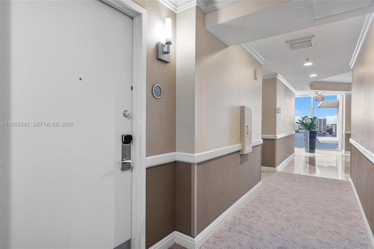 18001 Collins Ave, Unit 1817, Sunny Isles Beach, FL 33160 Photo