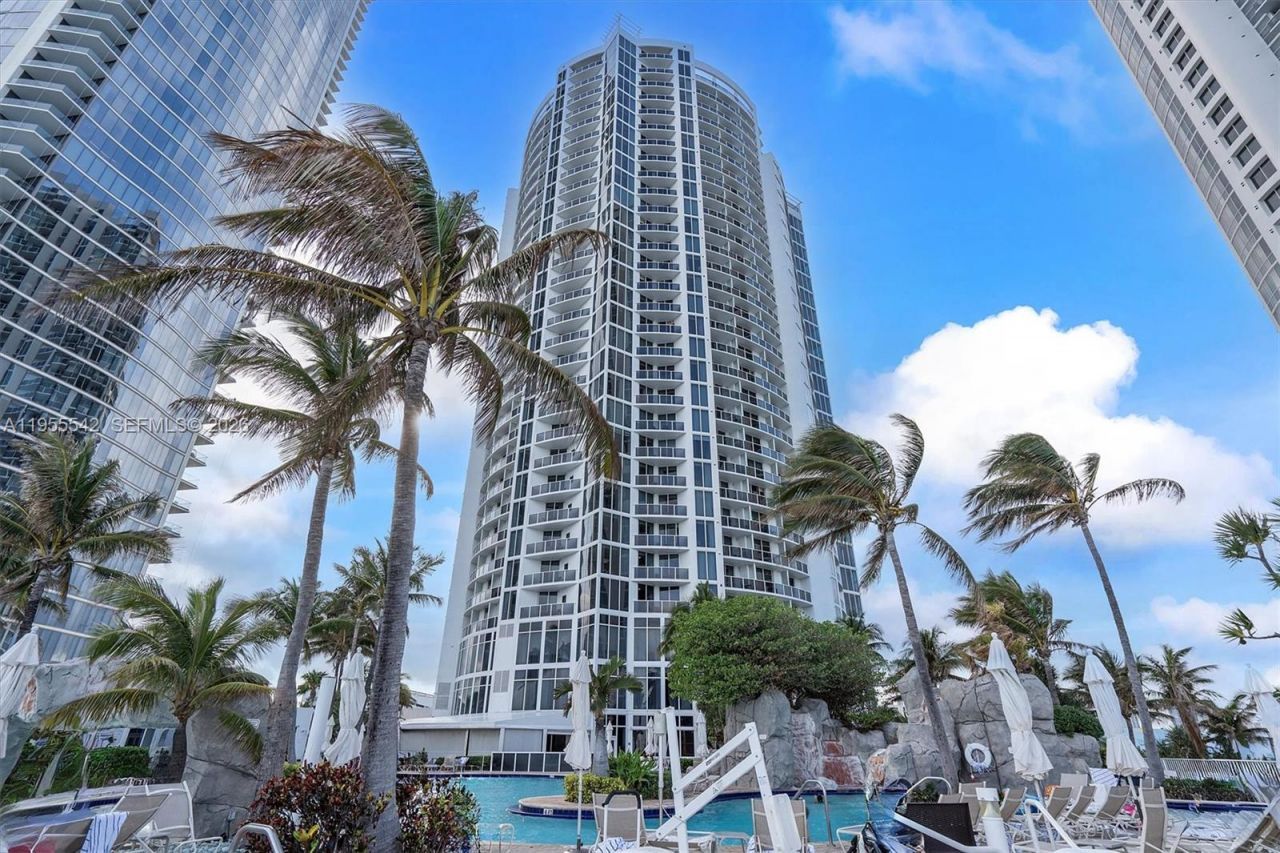 18001 Collins Ave, Unit 1817, Sunny Isles Beach, FL 33160 Photo