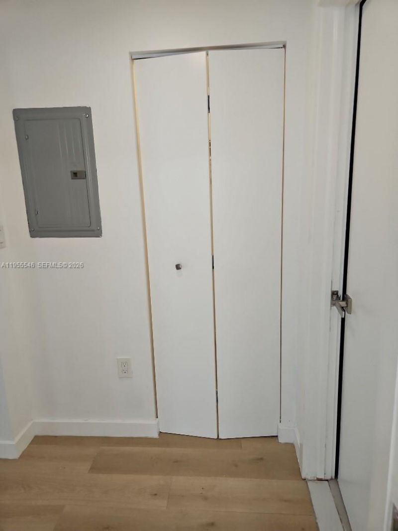 557 Michigan Ave , Unit 211 W/PARK, Miami Beach, FL 33139 Photo