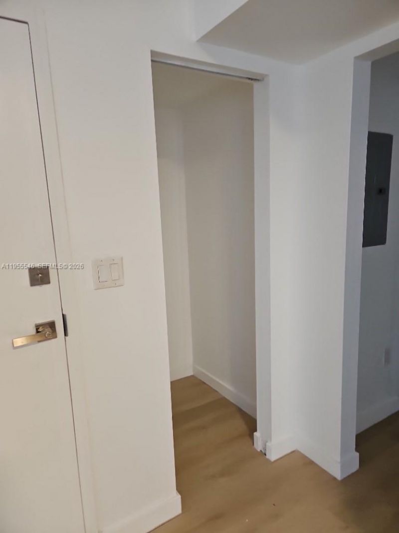 557 Michigan Ave , Unit 211 W/PARK, Miami Beach, FL 33139 Photo