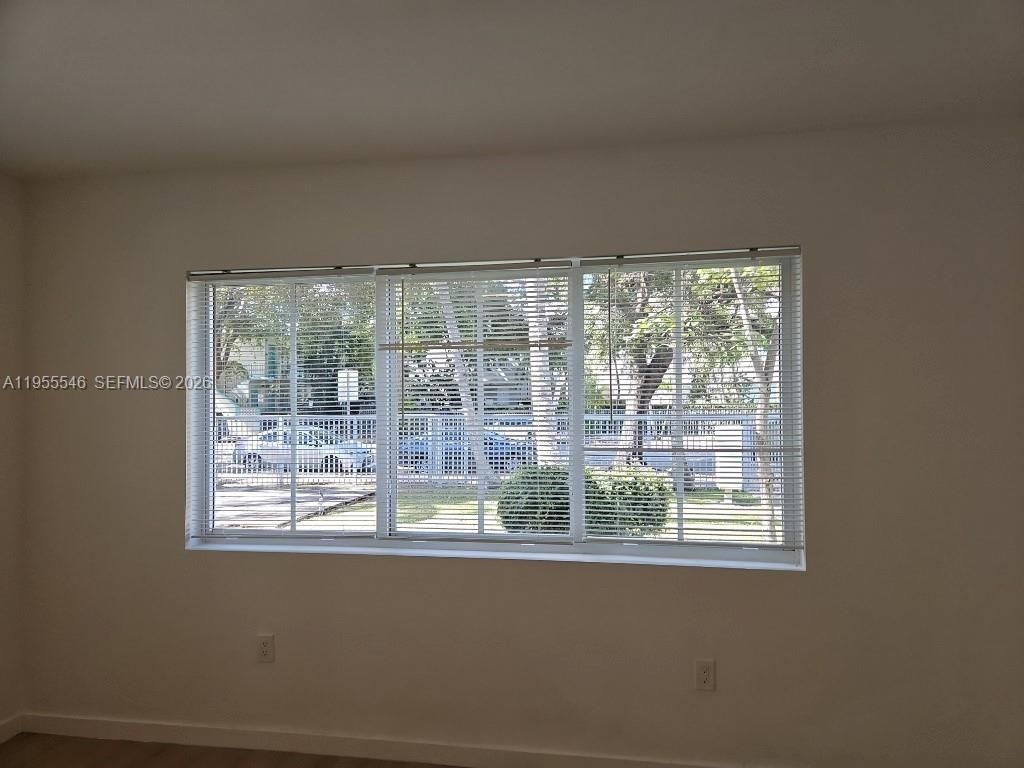 557 Michigan Ave , Unit 211 W/PARK, Miami Beach, FL 33139 Photo