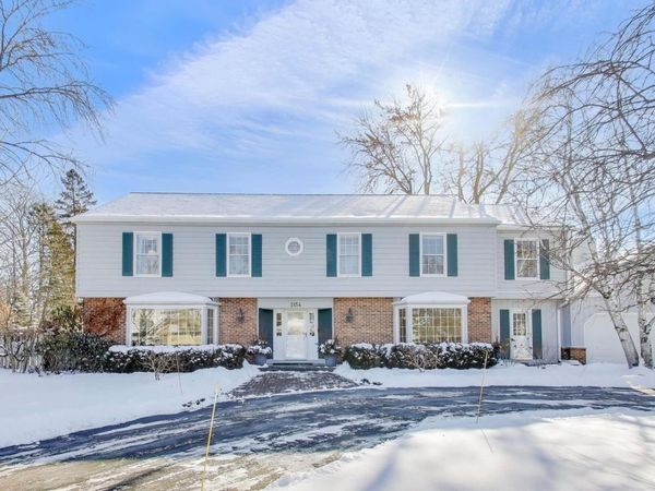 2154 Northgate Road, Northfield, IL 60093