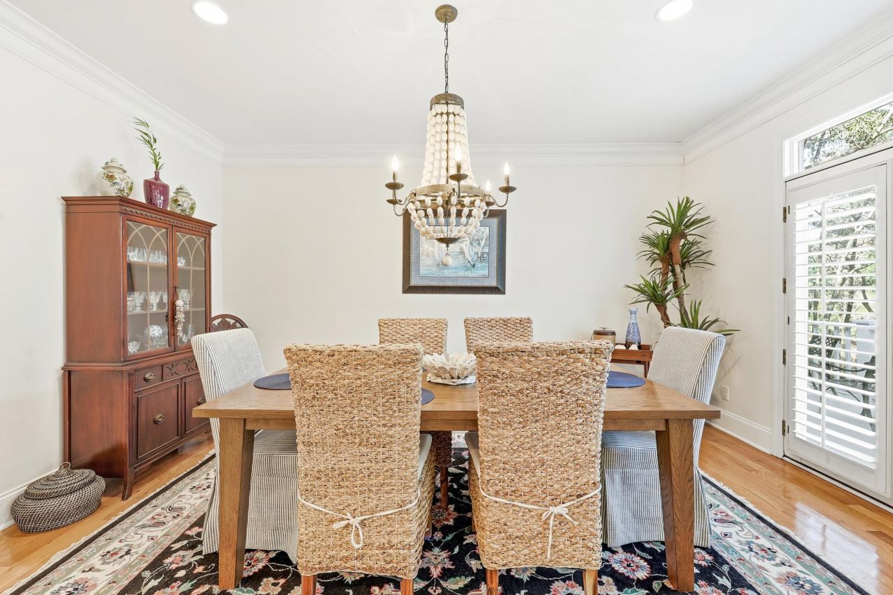 213 Old Carriage Loop Photo 11