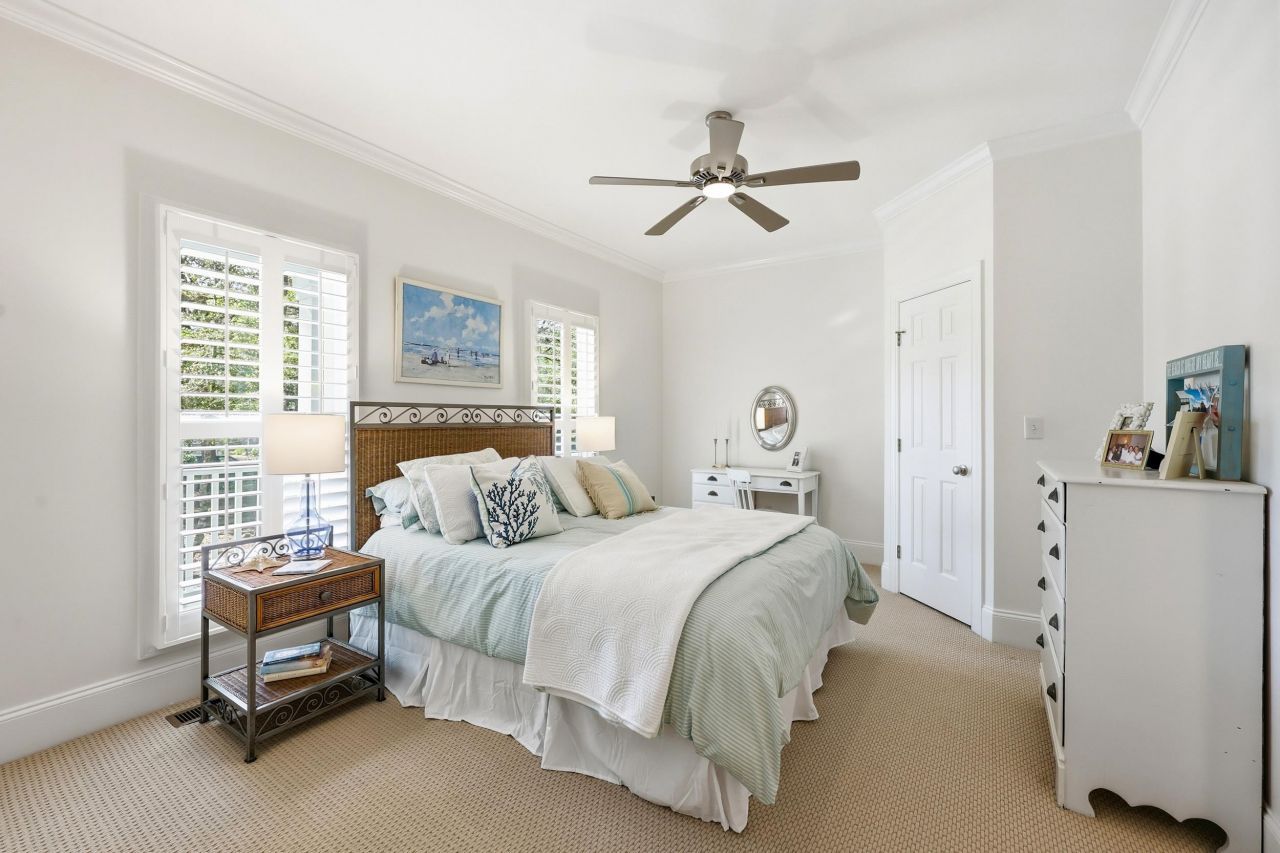 213 Old Carriage Loop Photo 19