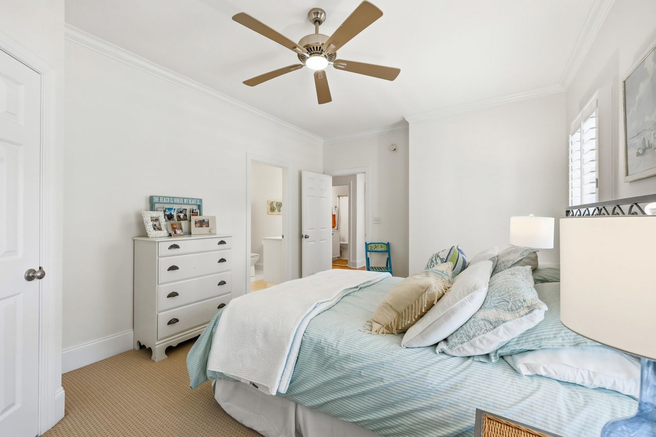 213 Old Carriage Loop Photo 20