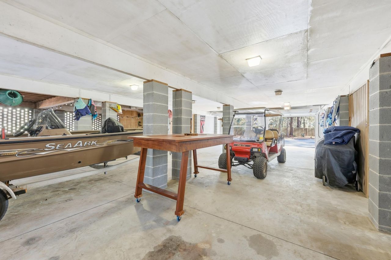 213 Old Carriage Loop Photo 37