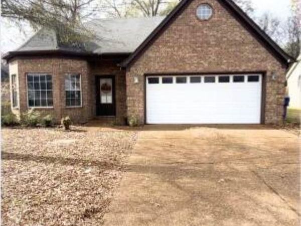 2833 S MOUNT PLEASANT ST, Hernando, MS 38632