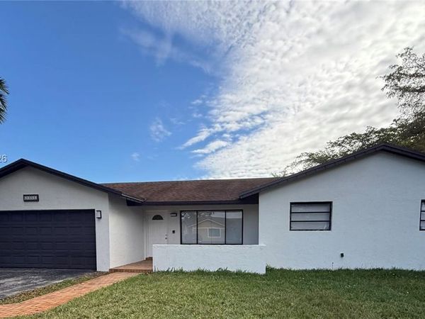 11041 SW 140th Ave, Miami, FL 33186