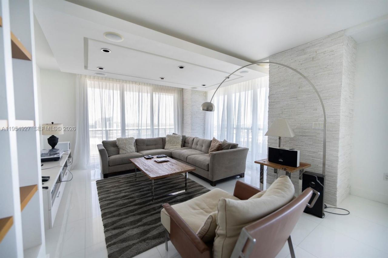 50 Biscayne Blvd , Unit 3702, Miami, FL 33132 Photo