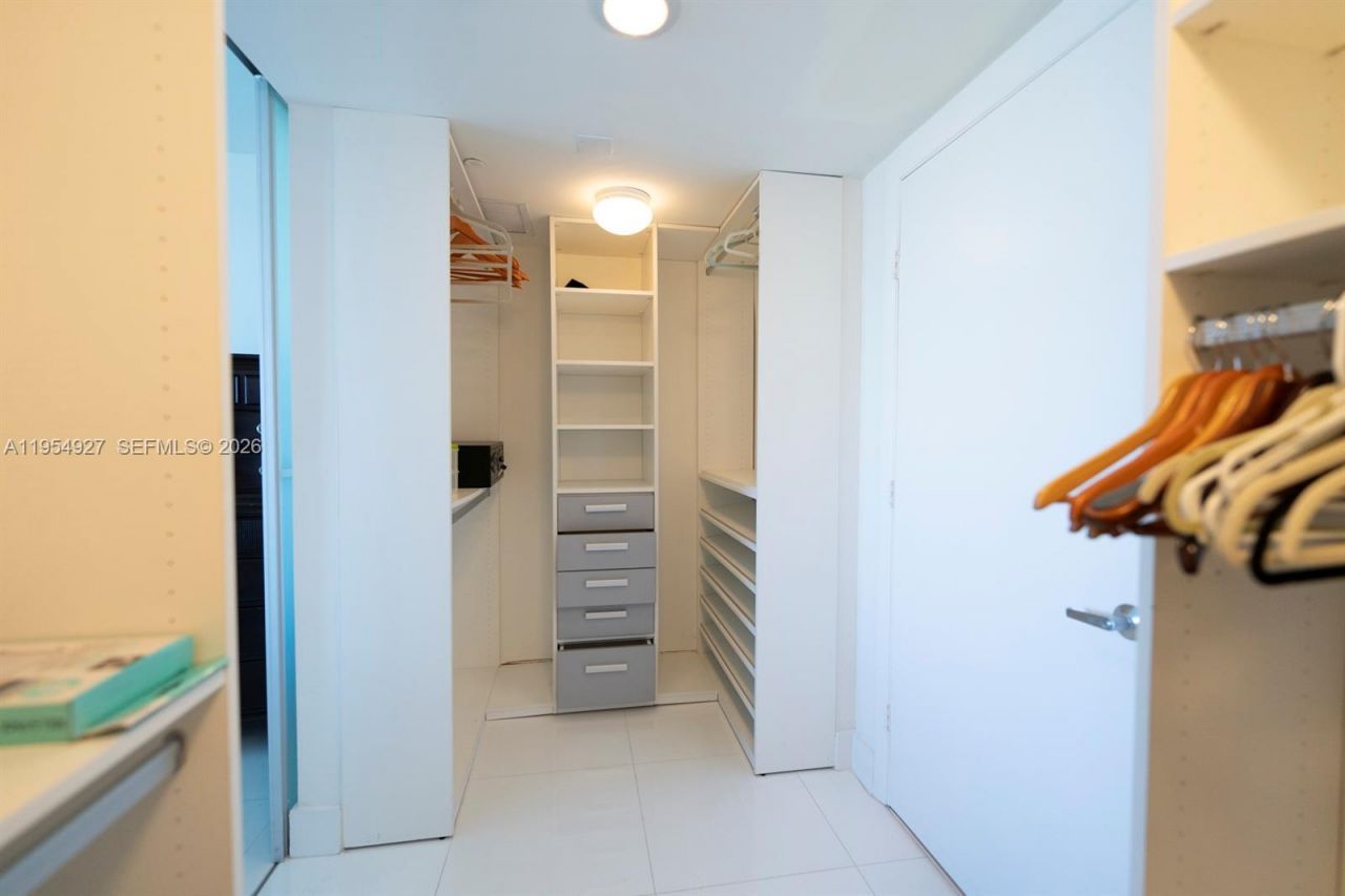 50 Biscayne Blvd , Unit 3702, Miami, FL 33132 Photo