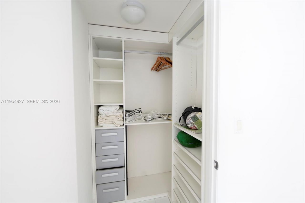 50 Biscayne Blvd , Unit 3702, Miami, FL 33132 Photo