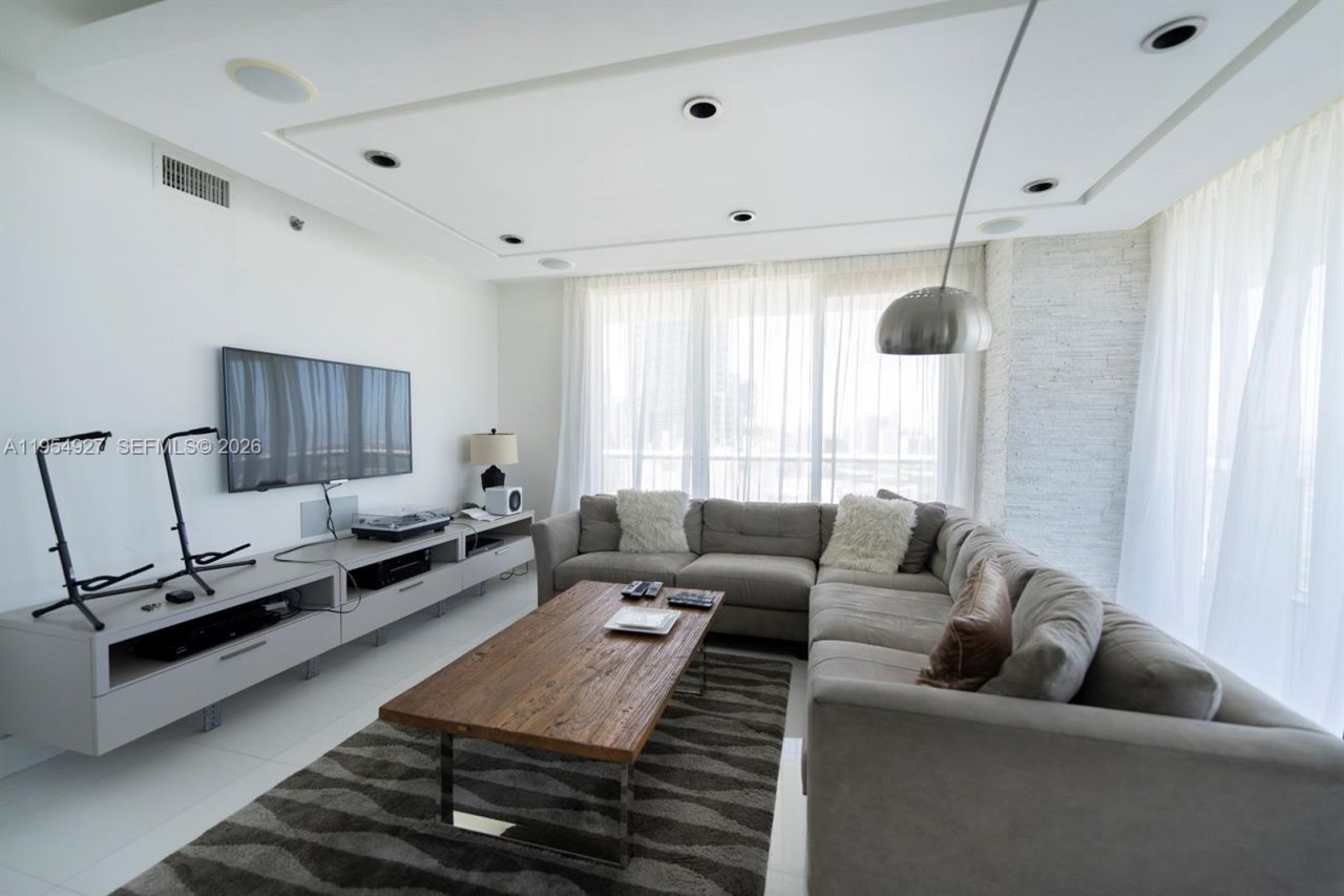 50 Biscayne Blvd , Unit 3702, Miami, FL 33132 Photo