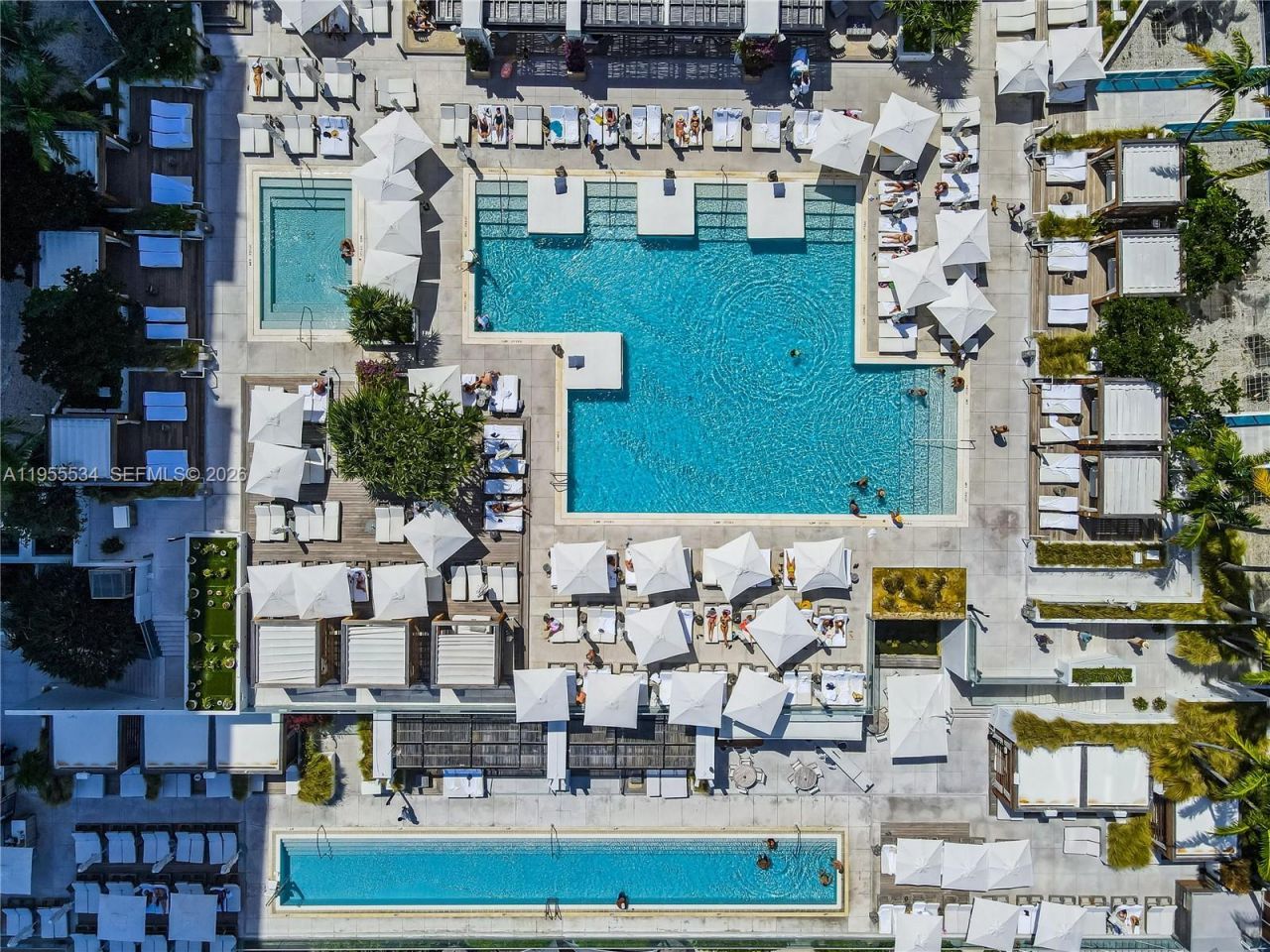 2301 Collins Ave , Unit 404, Miami Beach, FL 33139 Photo