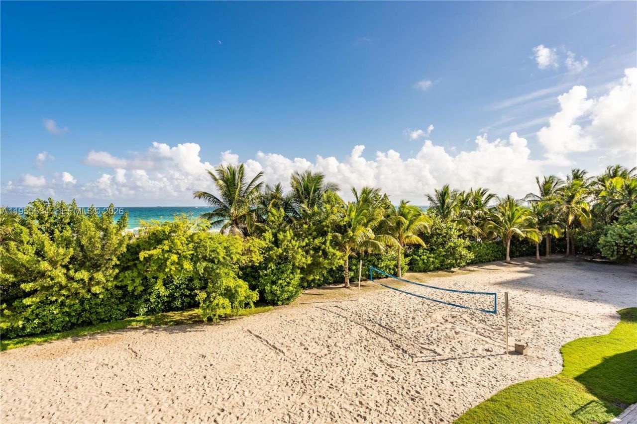 2301 Collins Ave , Unit 404, Miami Beach, FL 33139 Photo