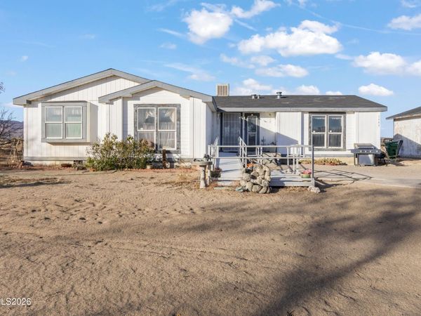 1200 Ebony Avenue, Silver Springs, NV 89429