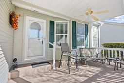 141 Lakeside Crossing Dr. photo 4