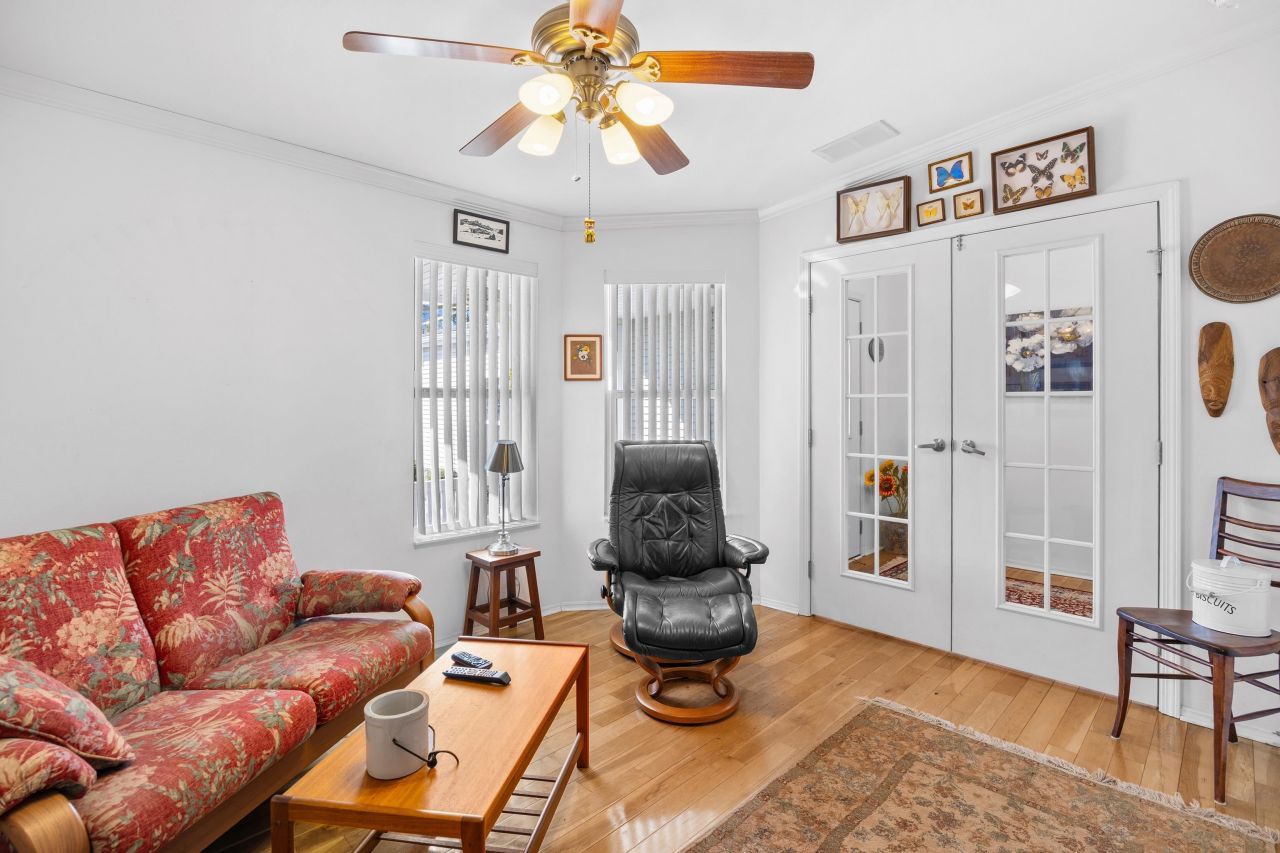 141 Lakeside Crossing Dr. Photo 23