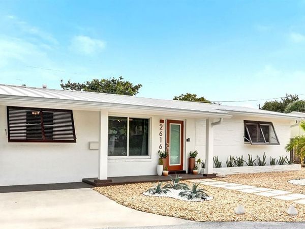 2616 NE 9th Terrace, Wilton Manors, FL 33334