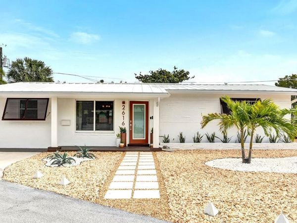 2616 NE 9th Ter, Wilton Manors, FL 33334