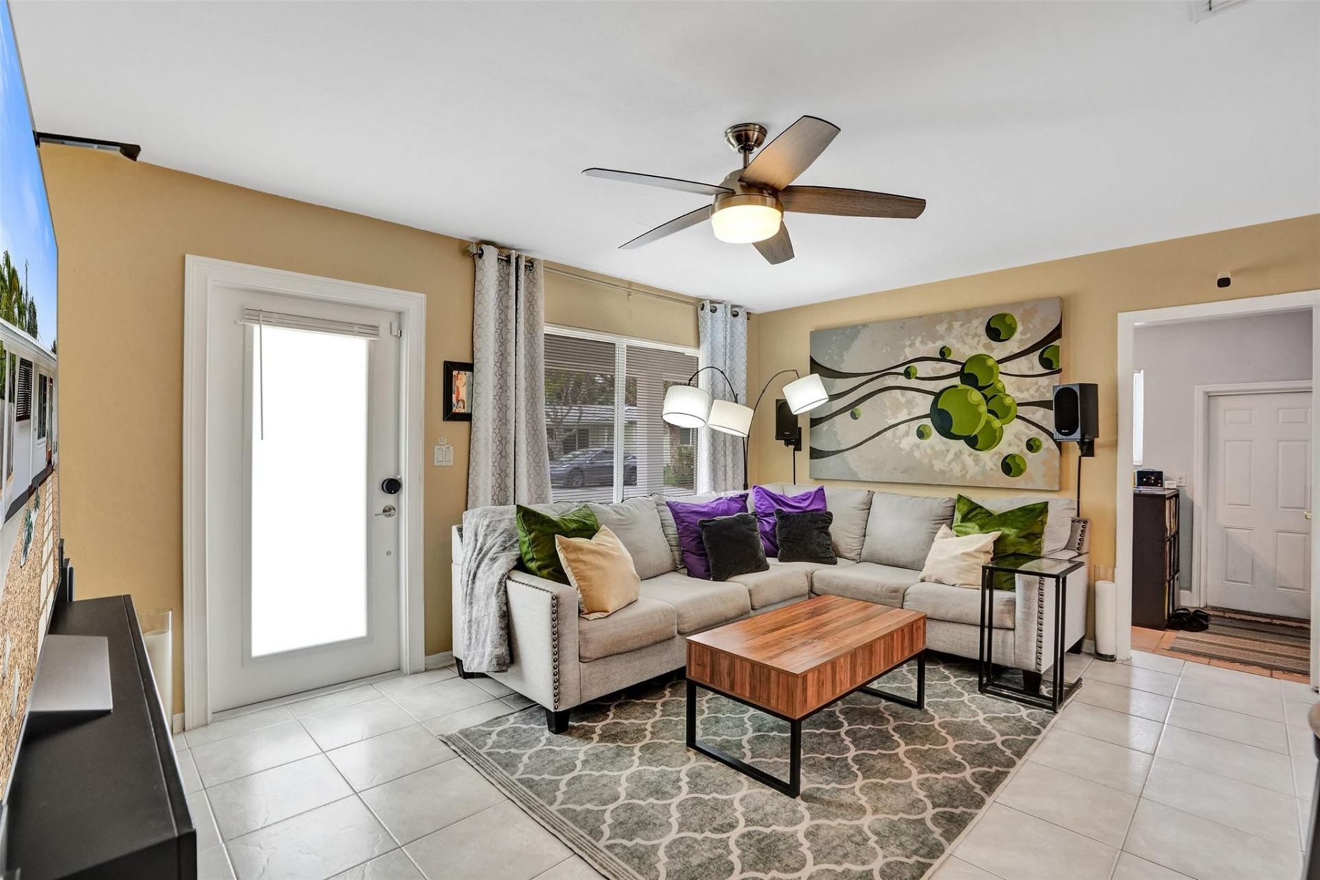 2616 NE 9th Terrace, Wilton Manors, FL 33334 Photo