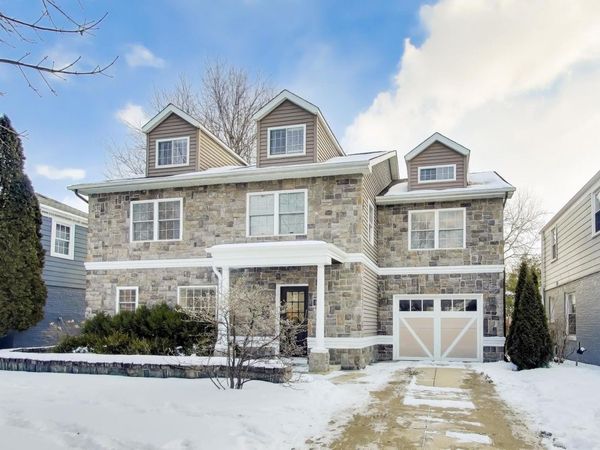347 S Newbury Place, Arlington Heights, IL 60005