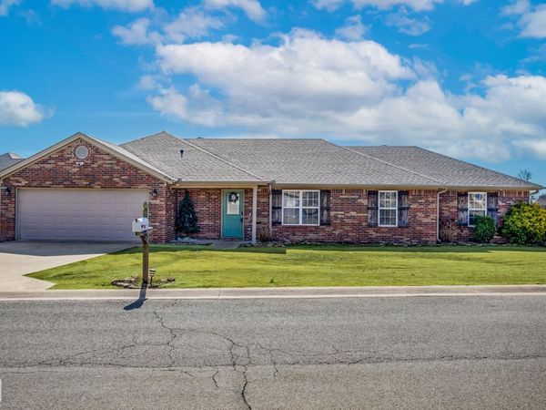 6025 Whitecliff Drive, Jonesboro, AR 72405