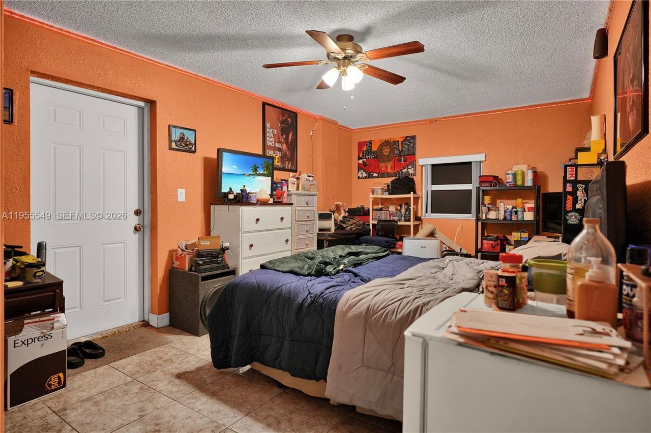 19897 NW 62nd Ave, Hialeah, FL 33015 Photo