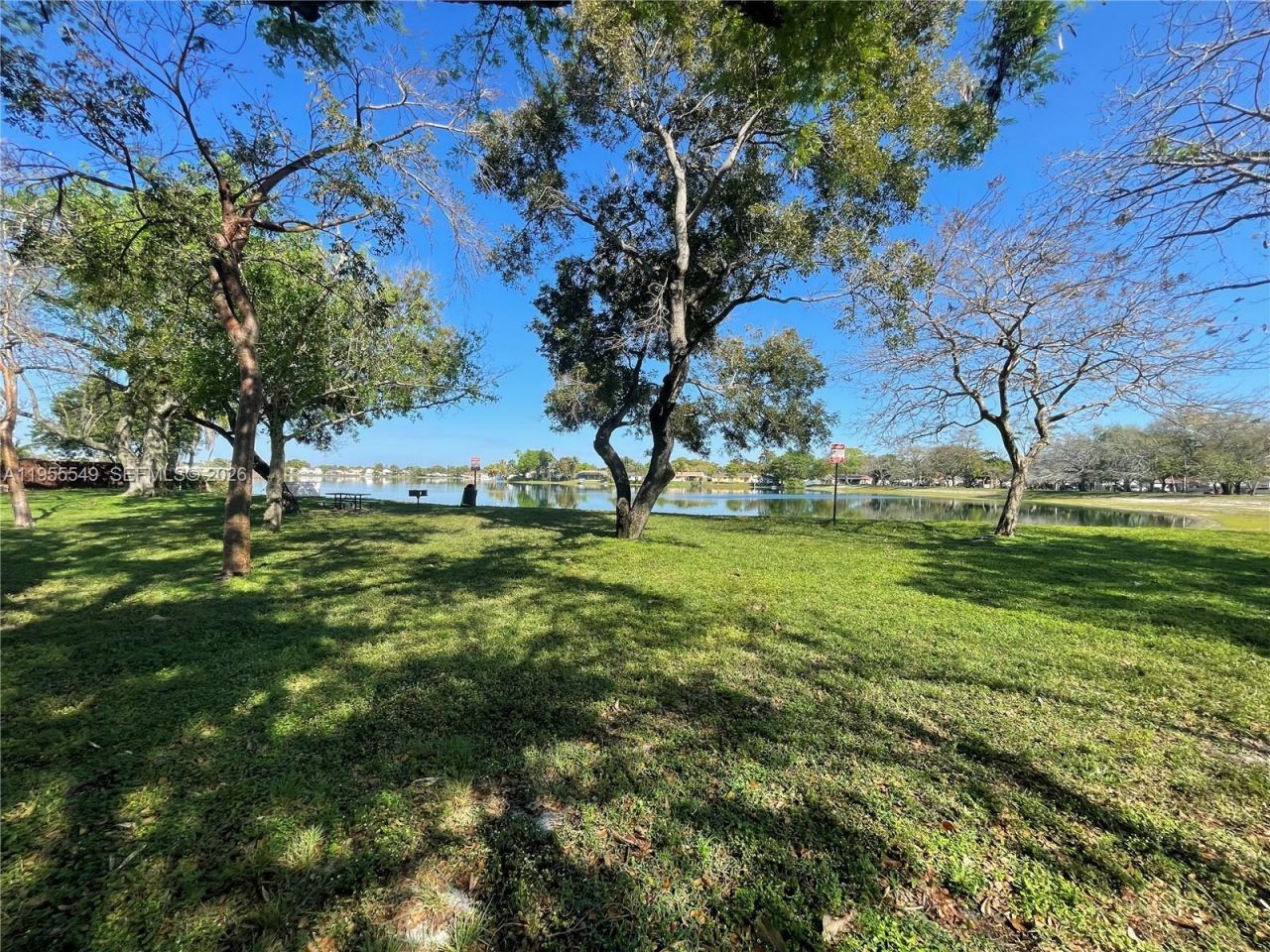 19897 NW 62nd Ave, Hialeah, FL 33015 Photo