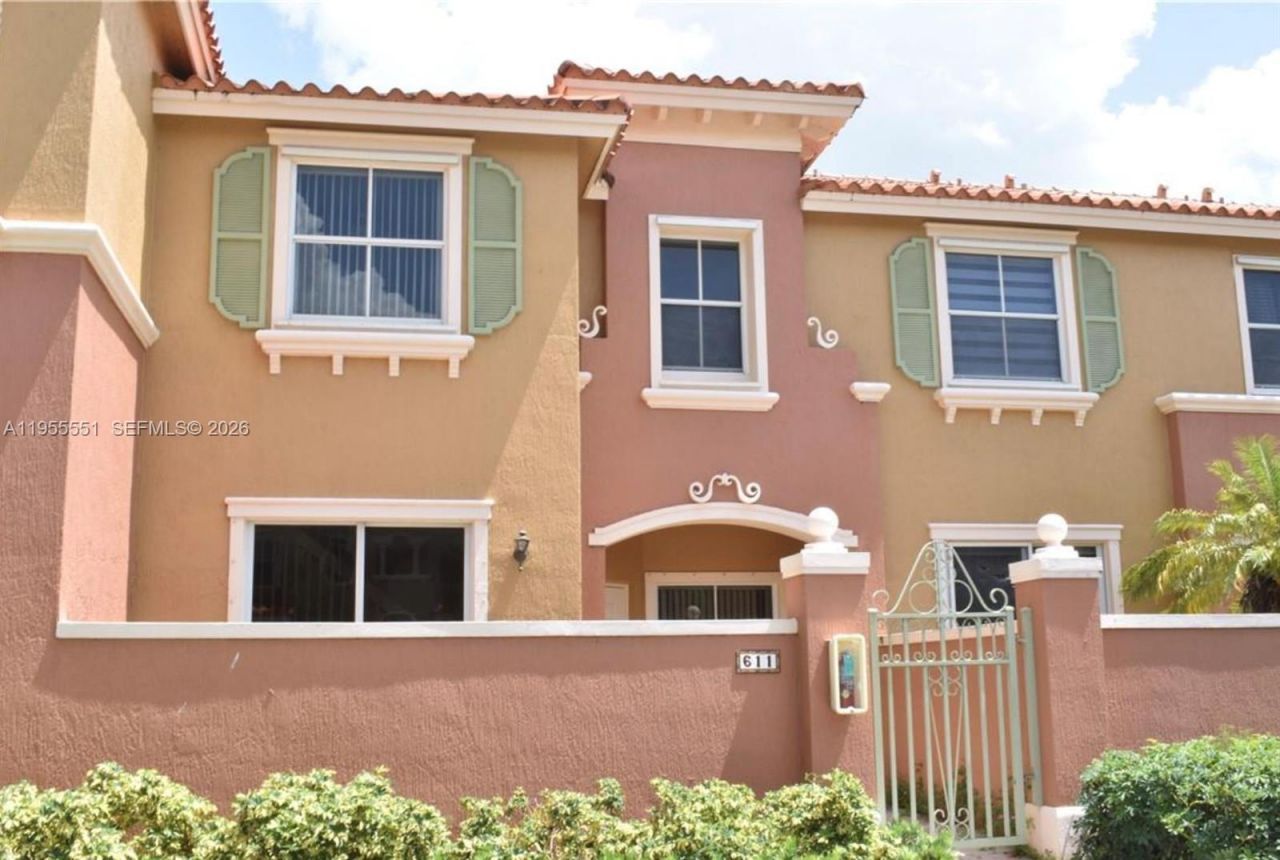 611 SW 107th Ave, Unit 1702, Pembroke Pines, FL 33025 Photo