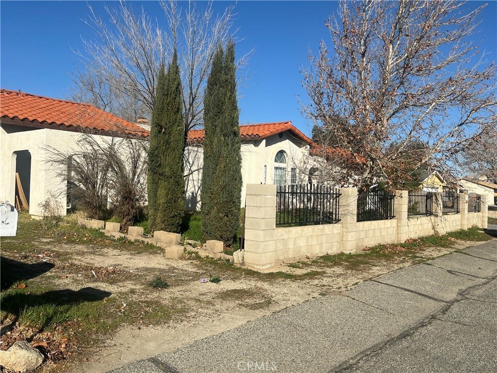 40251 Fieldspring Street, Lake Los Angeles, CA 93591 Main Photo