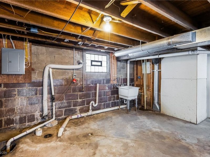 100 Gordon Street, Girard, OH 44420 Photo 16