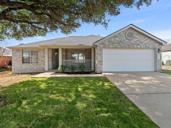 902 Terra ST, Round Rock, TX 78665