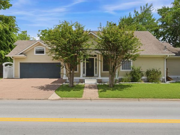 206 N Fm 1660, Hutto, TX 78634