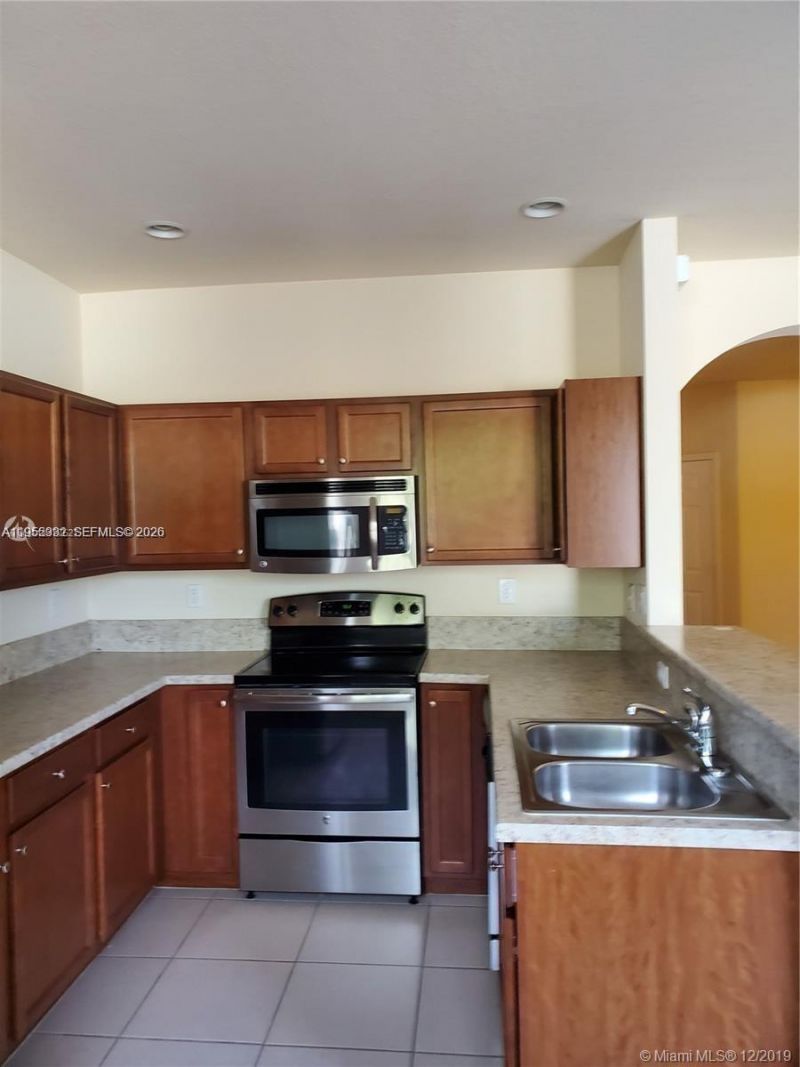 3353 W 91st Ter, Hialeah, FL 33018 Photo