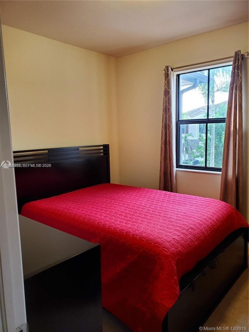 3353 W 91st Ter, Hialeah, FL 33018 Photo