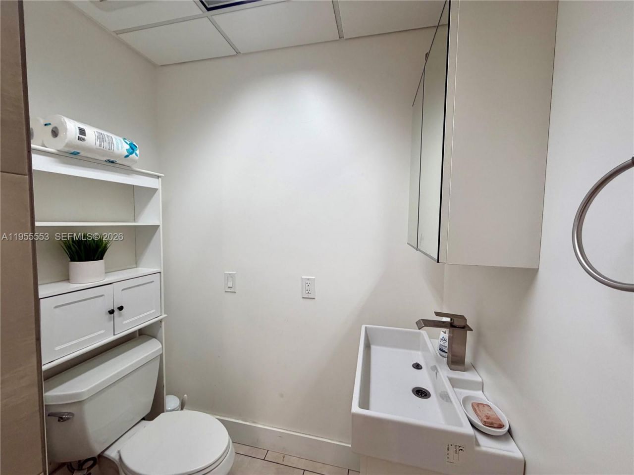 7500 NW 25th St, Unit 205, Miami, FL 33122 Photo