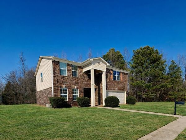 9926 CHARIDEN DR, Cordova, TN 38016
