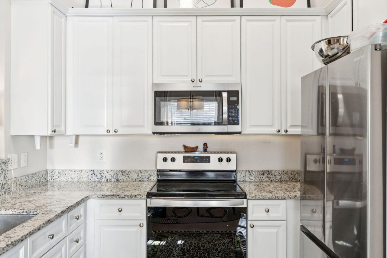 8657 Coppergrove Drive Photo 13