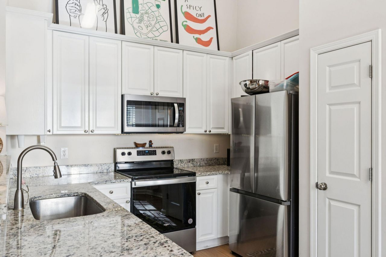 8657 Coppergrove Drive Photo 14