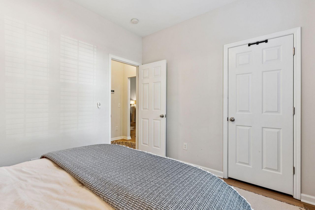 8657 Coppergrove Drive Photo 17