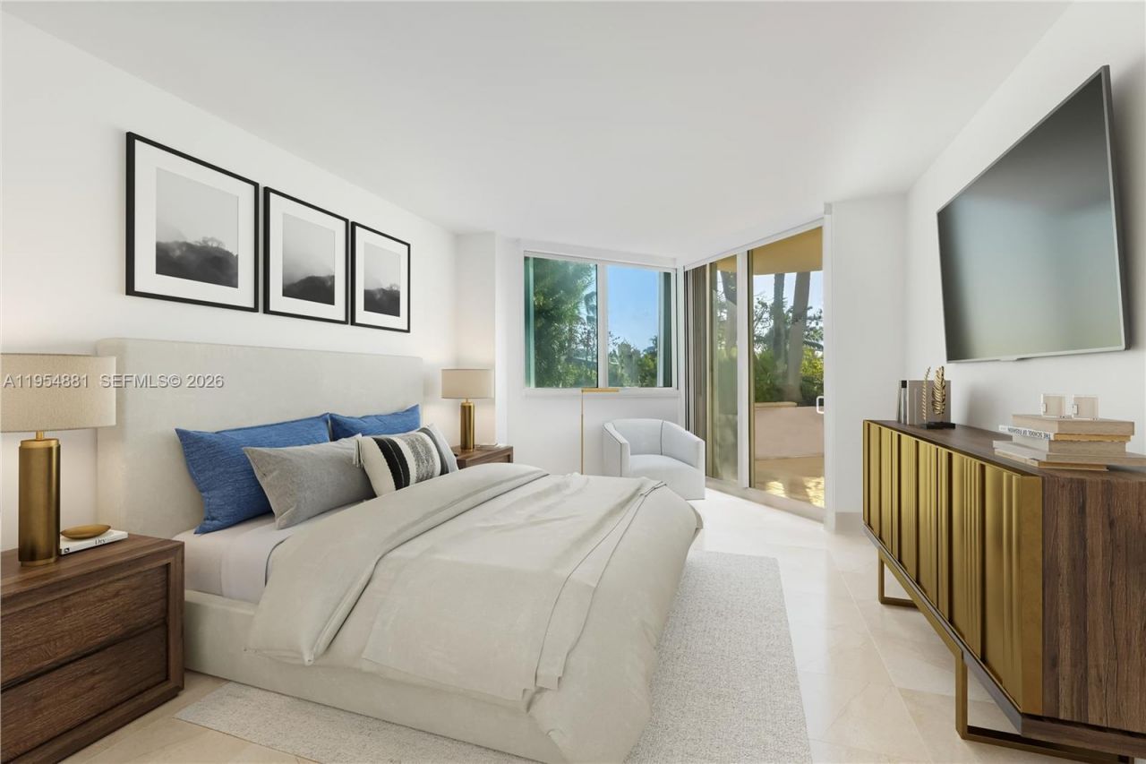 300 S Pointe Dr, Unit 303, Miami Beach, FL 33139 Photo