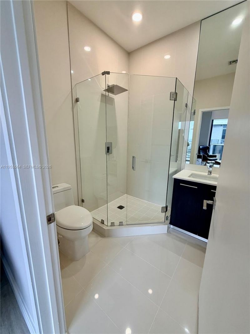 45 SW 9th St, Unit 4606, Miami, FL 33130 Photo