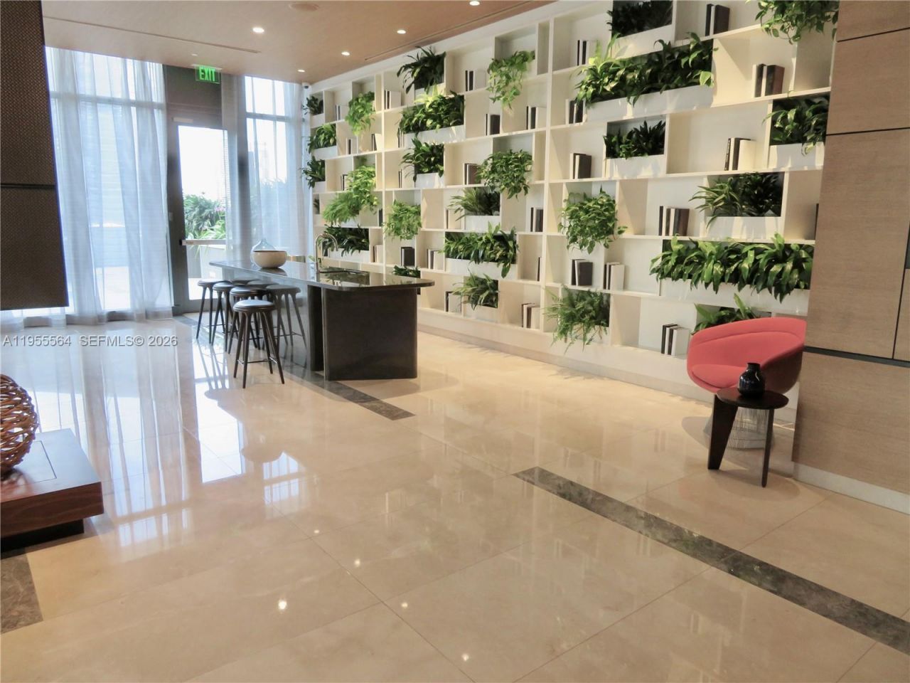 45 SW 9th St, Unit 4606, Miami, FL 33130 Photo