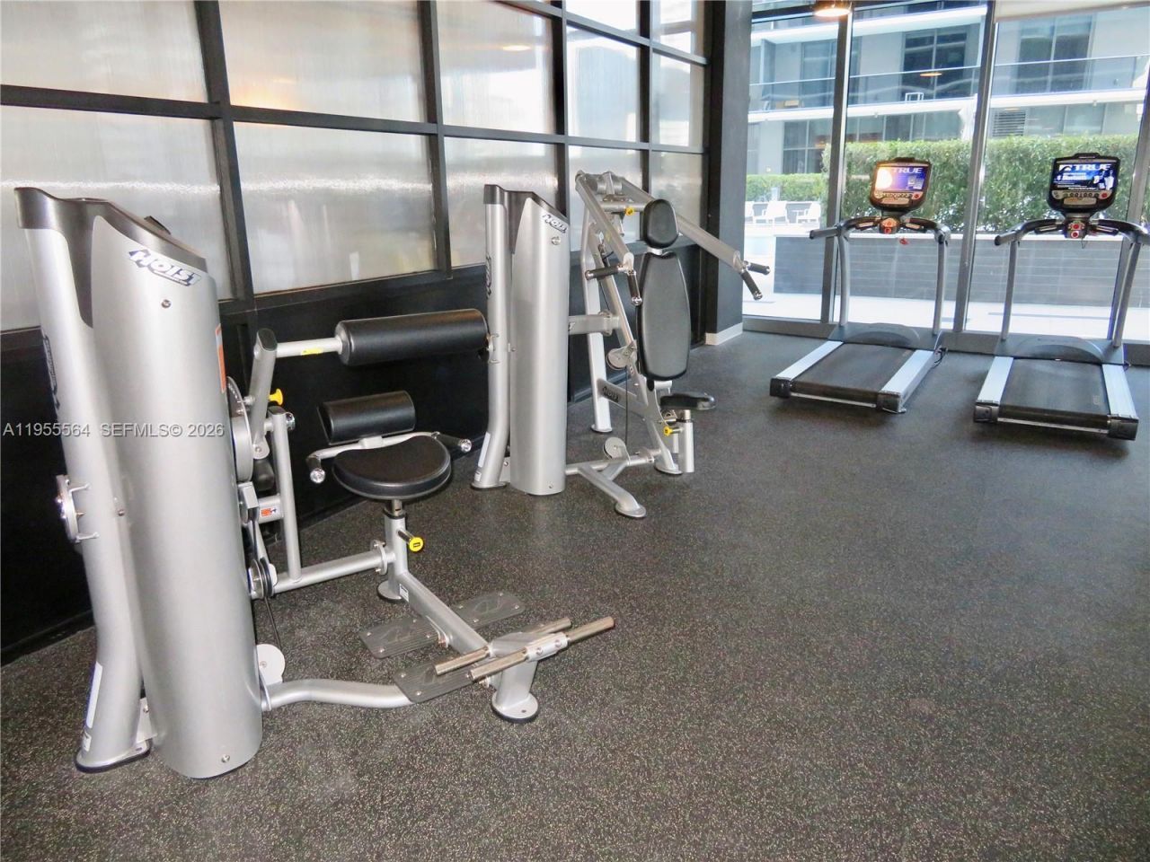 45 SW 9th St, Unit 4606, Miami, FL 33130 Photo