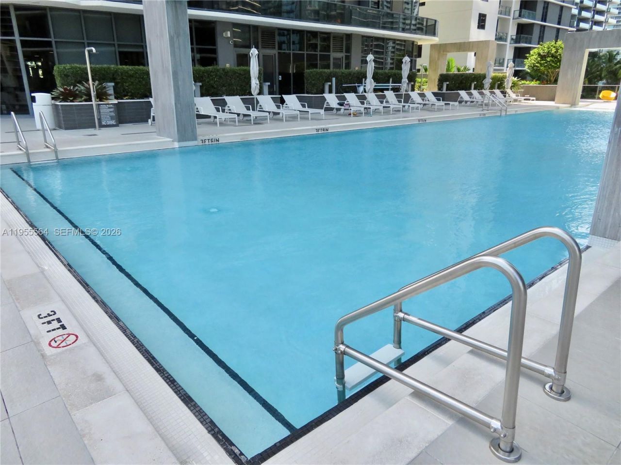 45 SW 9th St, Unit 4606, Miami, FL 33130 Photo