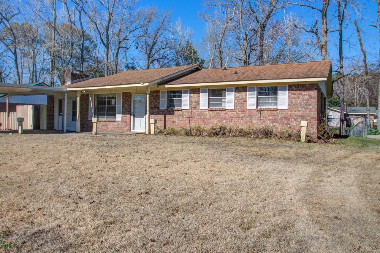 114 Froman Drive Photo 1