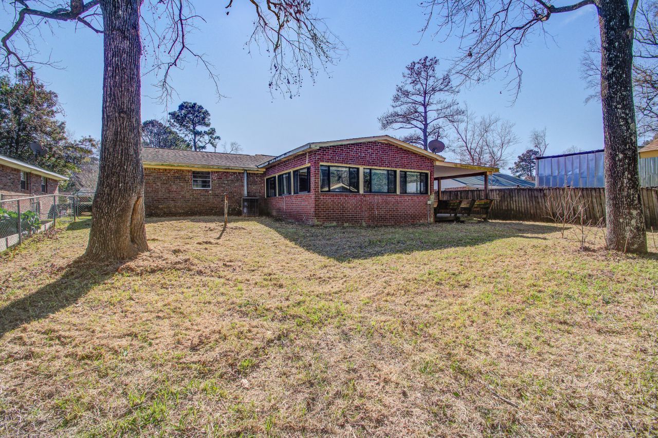 114 Froman Drive Photo 36