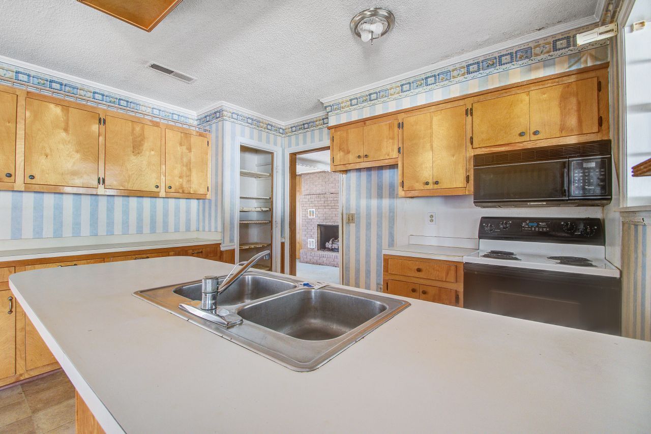 114 Froman Drive Photo 4