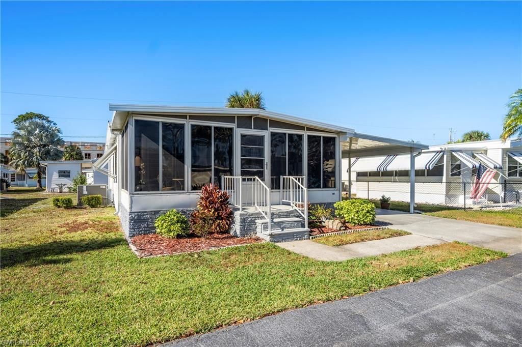 204 Harvest Ln, North Fort Myers, FL 33917 Photo